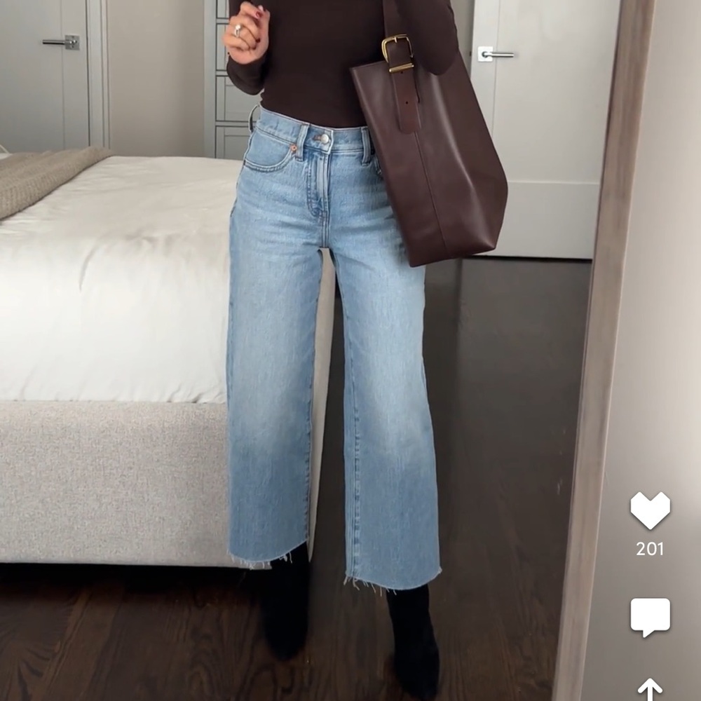 The Petite Perfect Vintage Wide Leg Crop Jean